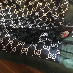 Ray bans unisex new made in Italy these are stylish and comfortable